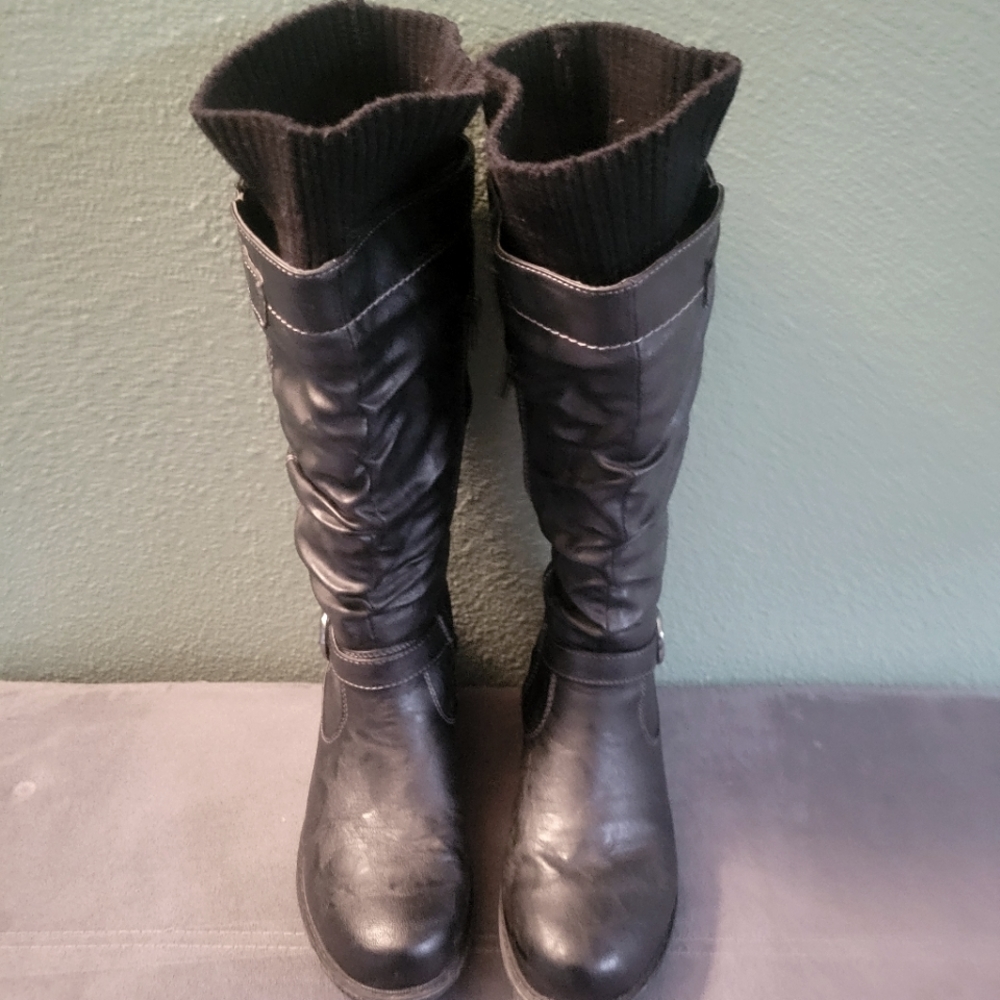 Bucco boots